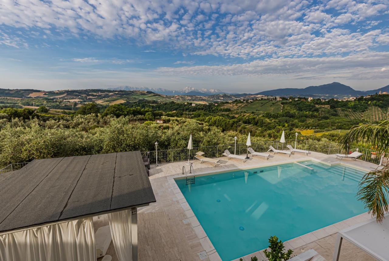 Anthos Casa Vacanze Sant'Omero Eksteriør bilde
