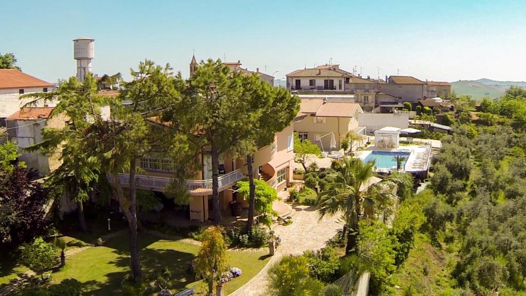 Anthos Casa Vacanze Sant'Omero Eksteriør bilde
