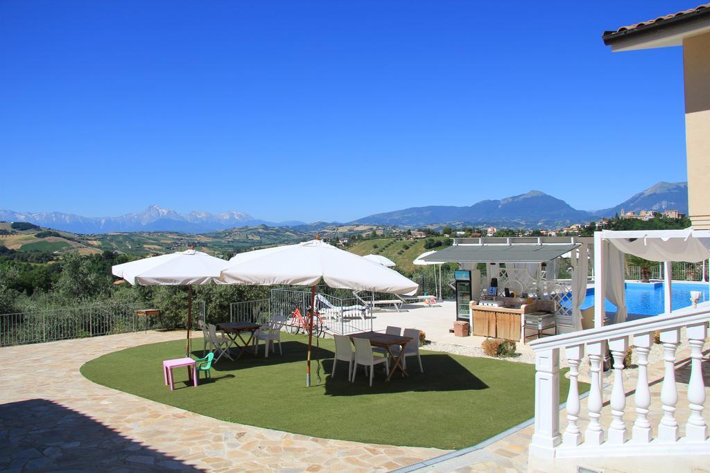 Anthos Casa Vacanze Sant'Omero Eksteriør bilde